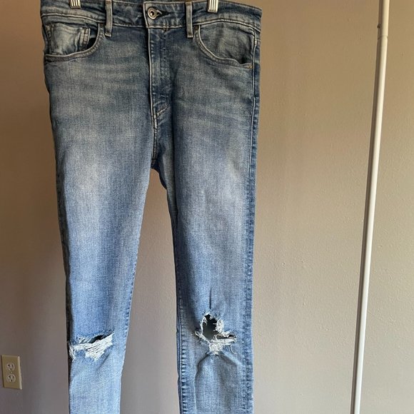 Levi's distressed high rise skinny jeans - Picture 1 of 7